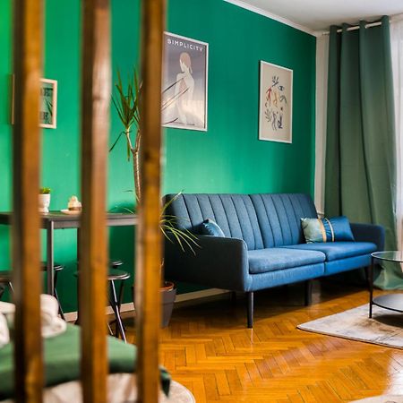 Hacienda Royal Palace - Central Designer Apartment Bukarest Kültér fotó