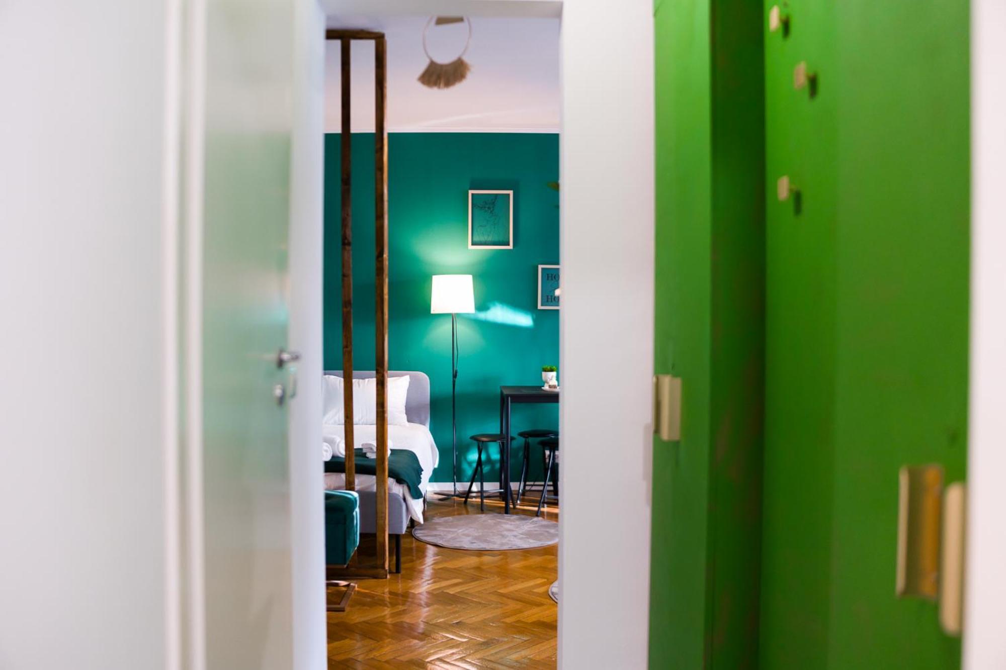 Hacienda Royal Palace - Central Designer Apartment Bukarest Kültér fotó