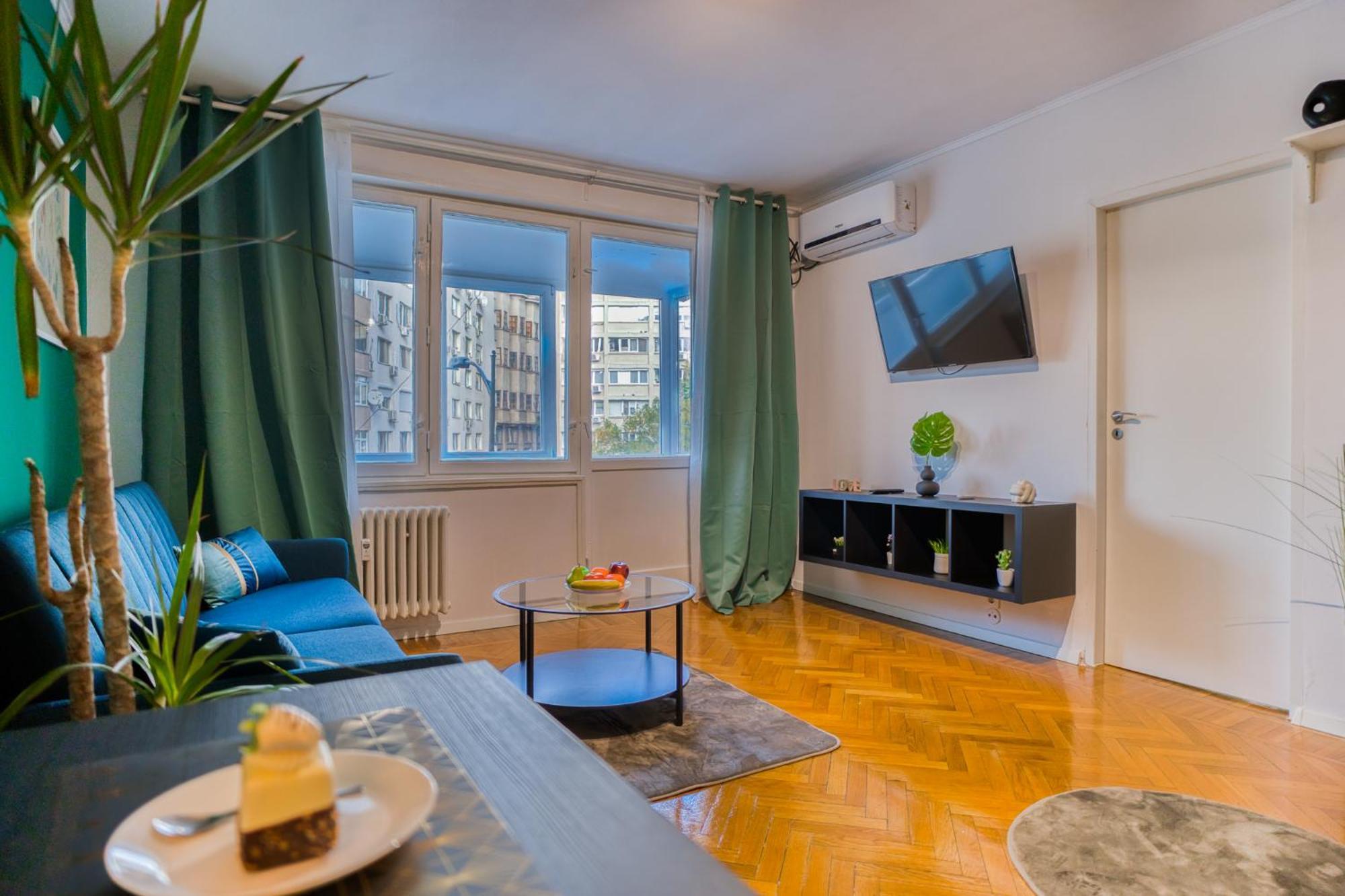 Hacienda Royal Palace - Central Designer Apartment Bukarest Kültér fotó