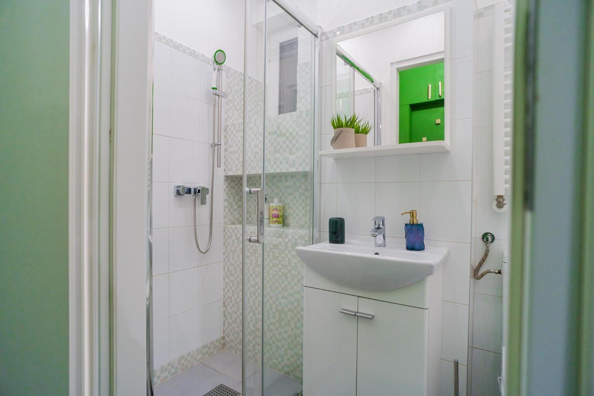 Hacienda Royal Palace - Central Designer Apartment Bukarest Kültér fotó
