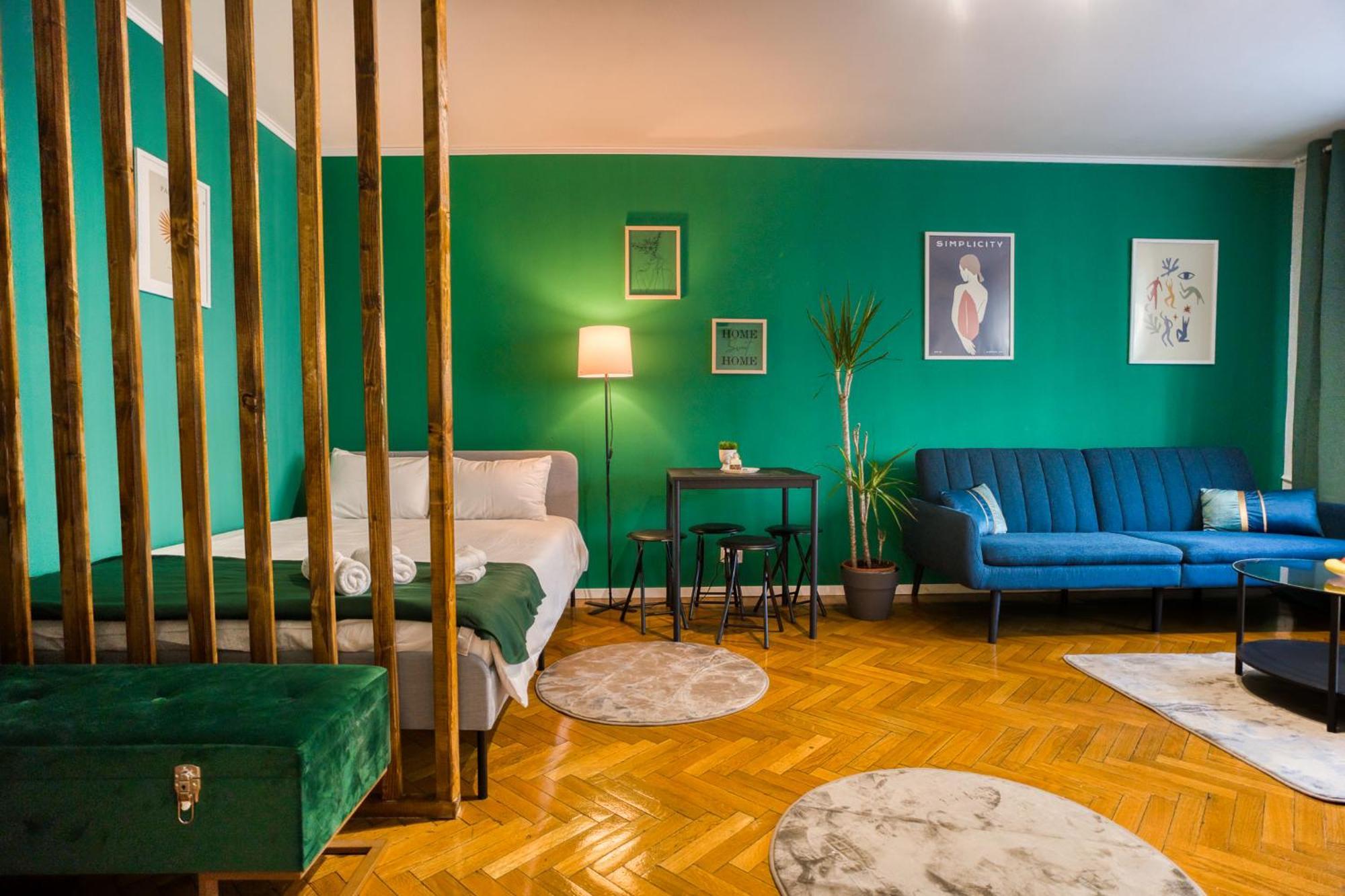 Hacienda Royal Palace - Central Designer Apartment Bukarest Kültér fotó
